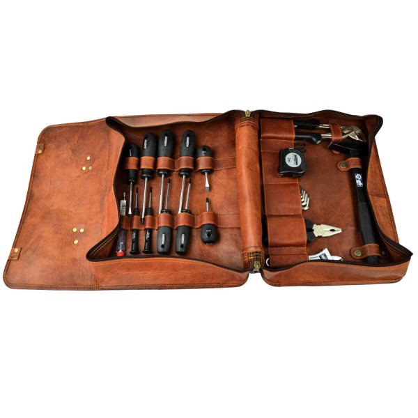 Hochwertiges Bordwerkzeug in der Leder Werkzeugtasche 24 Teile