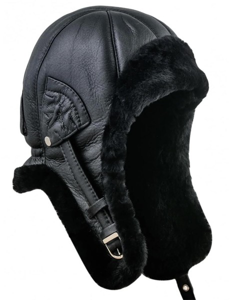 Lammfeldmütze schwarz mit Ohrenschutz